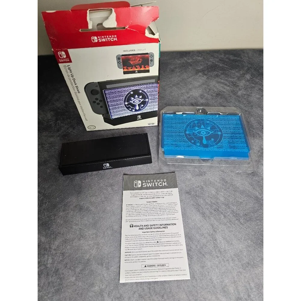 Nintendo Switch The Legend of Zelda - PDP Light Up Dock Shield - Open Box!